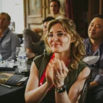 Geschäftspartner bei einem Business Lunch in Düsseldorf